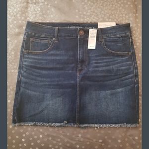 💋🥰 NWT American Eagle Hi-Rise Mini Skirt 🥰💋